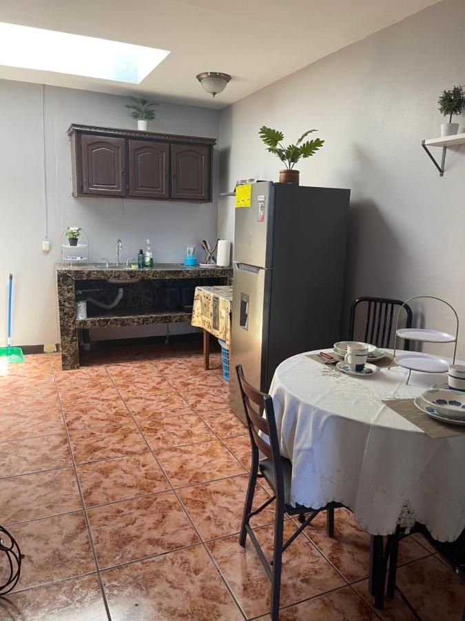 Appartamento Apartamento José fonseca#2 Alajuela Esterno foto